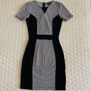 French Connection - Black & White Striped Cap Sleeve Bodycon Dress Sz S